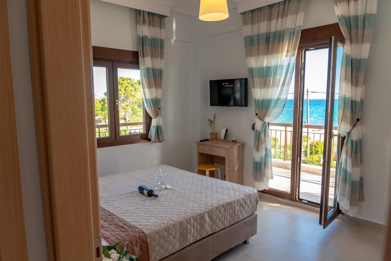 Dimi Seafront Apartment By Rentals Pro Services - Nea Moudhania Exteriör bild