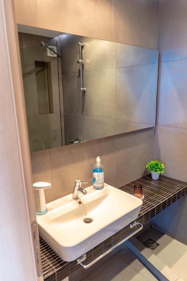 Dimi Seafront Apartment By Rentals Pro Services - Nea Moudhania Exteriör bild
