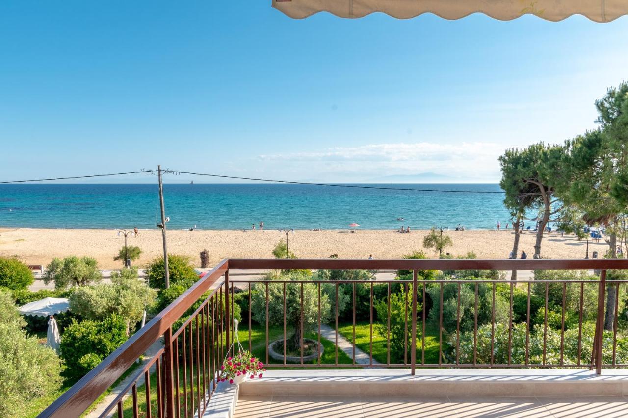 Dimi Seafront Apartment By Rentals Pro Services - Nea Moudhania Exteriör bild